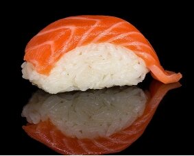 Источник фото: https://higasi.ru/sushi/ служба доставки суши Хигаси 