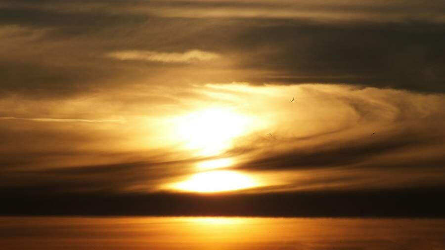 Ученые сообщили о крупном двойном взрыве на Солнце