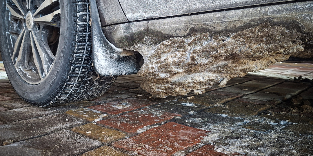 Забыл про снежные наросты на порогах, подкрылках и брызговиках раз и навсегда. Нашёл действенный способ - рассказываю