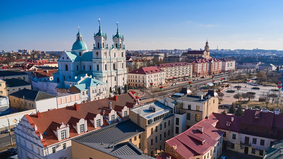 Гродно стал площадкой для съёмок десятков фильмов, многие из которых считаются классикой советского и российского кинематографа, например «Белые росы». 