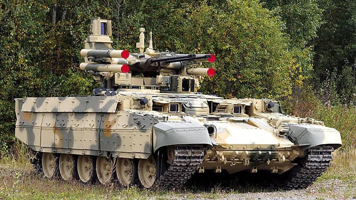 На фотографии: БМПТ «Терминатор-3» (фото «Терминатор-1» найти не удалось). Источник фото: https://topwar.ru/142290-partiyu-bmpt-terminator-otpravyat-na-yuzhnyy-ural-dlya-ispytaniy.html