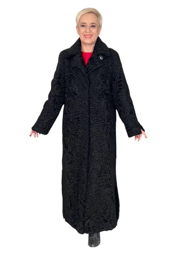 Реконструкция пальто из каракуля. Ателье Ирины Берзиной.