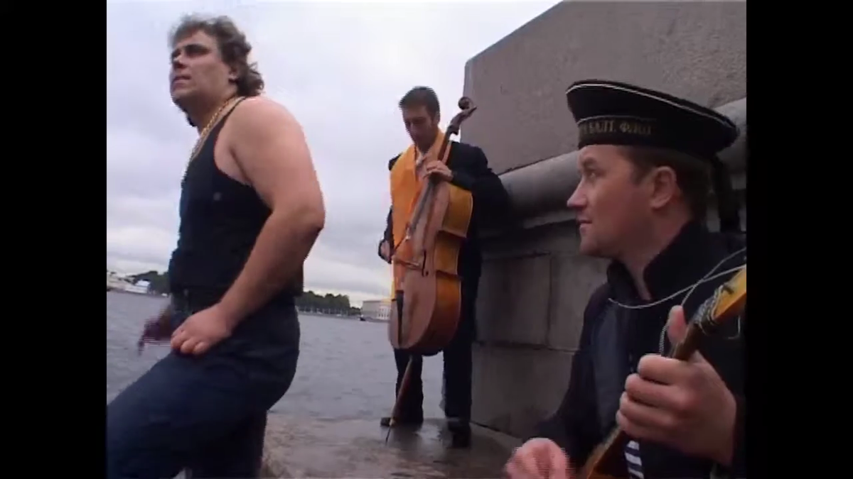 На съёмках клипа Кадет, группа Новая Земля 2005 г.