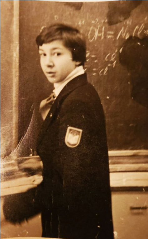 Петя отвечает у доски на уроке химии 7 класс