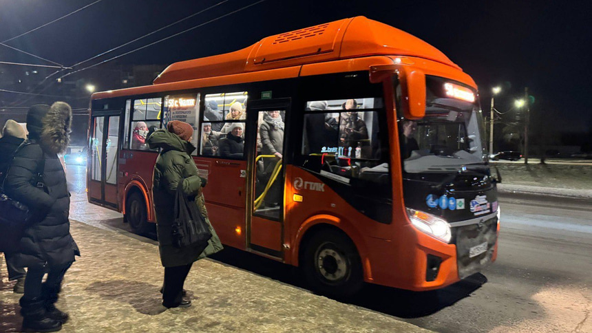 «Реклама есть везде»: эксперт критически оценил новые штрафы для перевозчиков в Омске