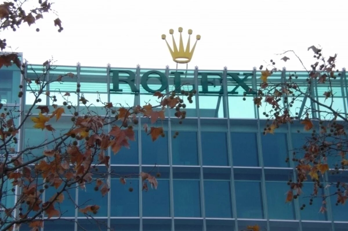    Rolex зарегистрировала в РФ товарные знаки Daytona и RLX для наручных часов