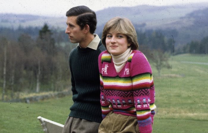 Первые встречи Дианы и принца Чарльза. 