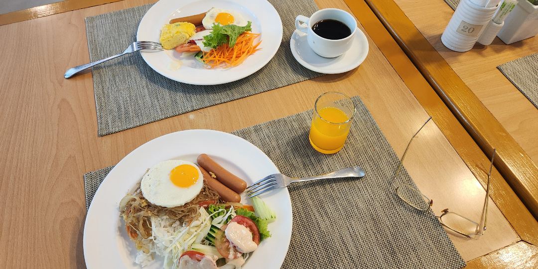 Что мы едим на завтрак в Таиланде?