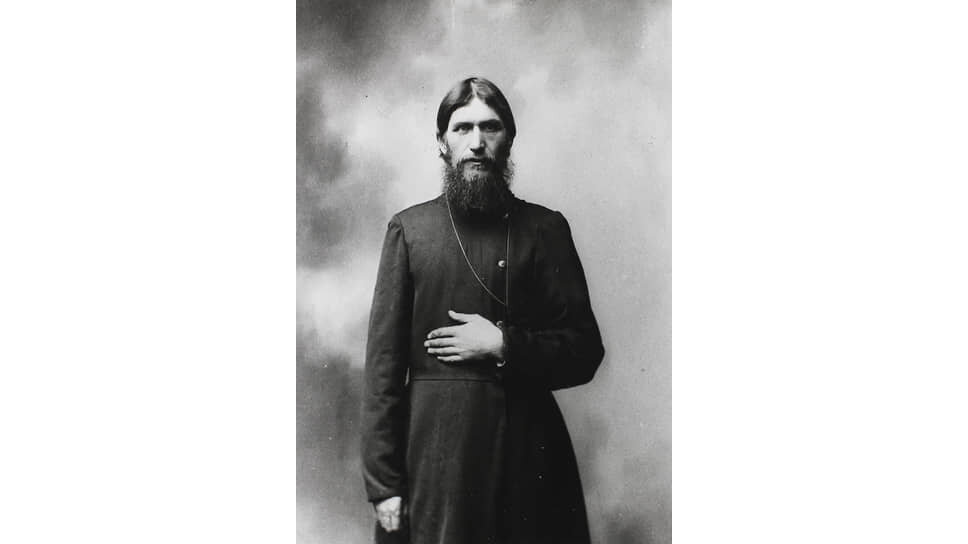 На этом фото 1910 года Распутин отнюдь не выглядит вершителем судеб Империи.📷Фото: Репродукция Л. Шерстенникова / Фотоархив журнала «Огонек»