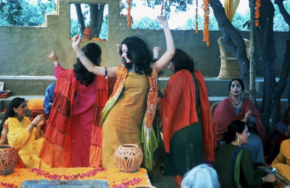 Кадр из фильма "Свадьба в сезон дождей" (2001)