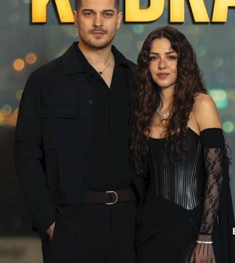 Довели! Чагатай Улусой снова прячет любимую от разъяренной толпы