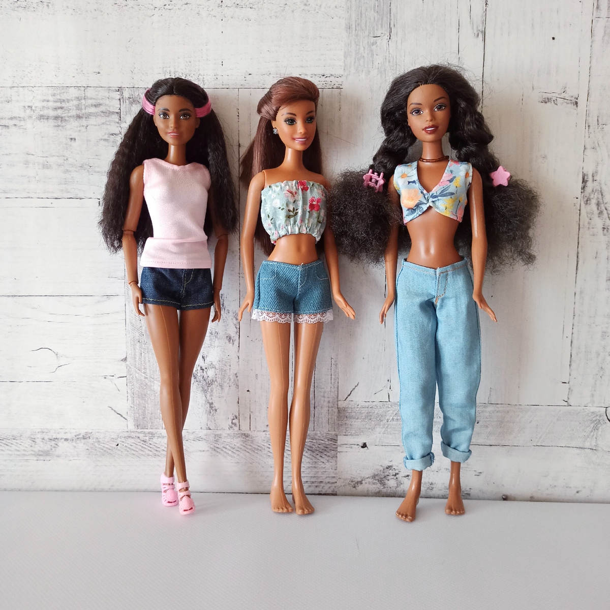 Девочки в обновках