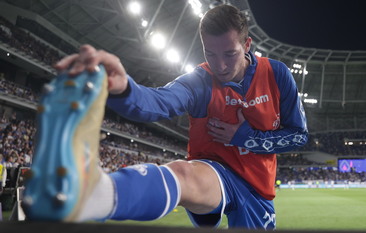    Полузащитник "Динамо" Денис Макаров  Михаил Синицын/ТАСС