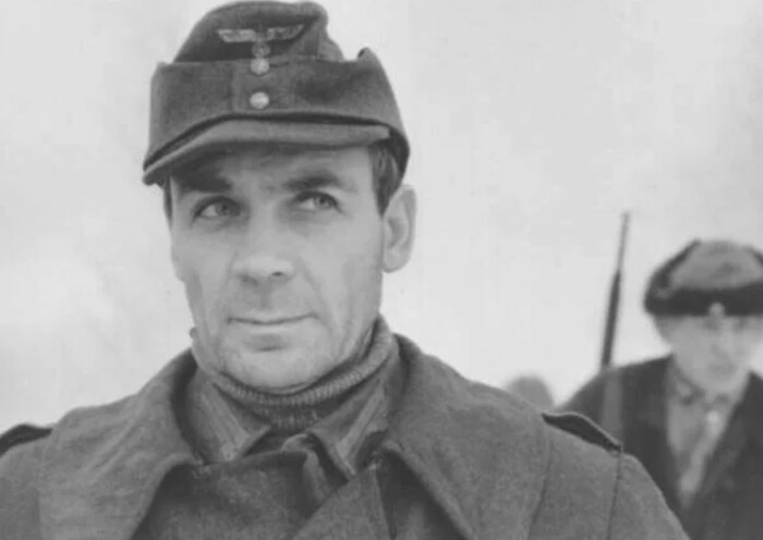 Немецкая авиабомба убила мать Владимира Заманского.