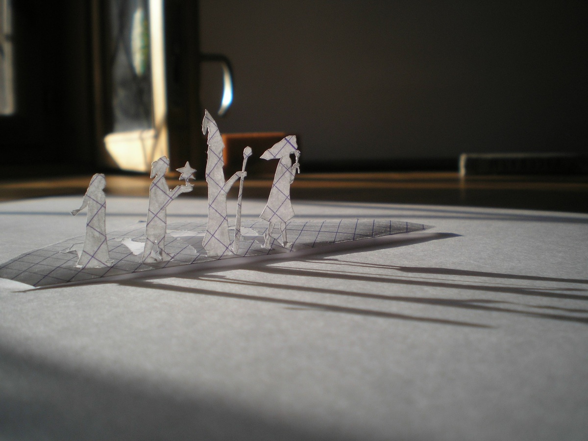 это кадр не мой:) - делала подруга Надя году в 2007-ом и на школьной перемене, думаю... это будет единственный чужой снимок, остальные пойдут уже мои и "посвежее"...