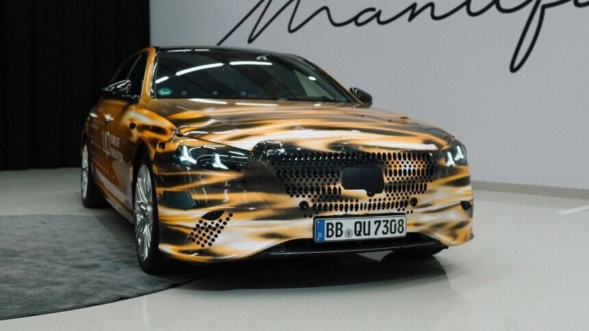 Камуфляж с нового S-класса снимут 29 января. Фото: сайт Mercedes-Benz