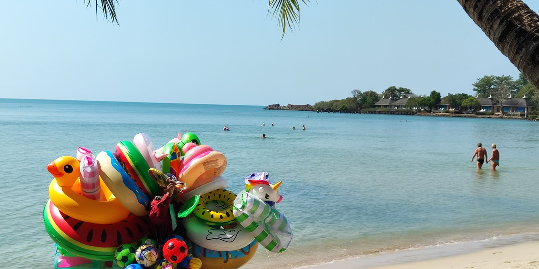 Мы вернулись на остров Чанг. Солим огурцы, занимаемся хозяйством, оплачиваем коммуналку. Дневник зимовки, день 59-60.