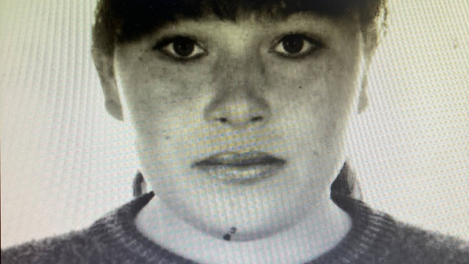 В Орске разыскивают без вести пропавшую женщину с двумя маленькими детьми