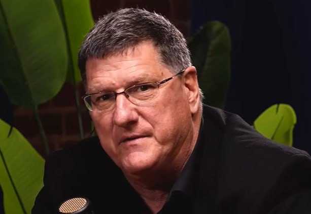 Фото: Prt Scr rutube.ru / Скотт Риттер Official RU | Scott Ritter