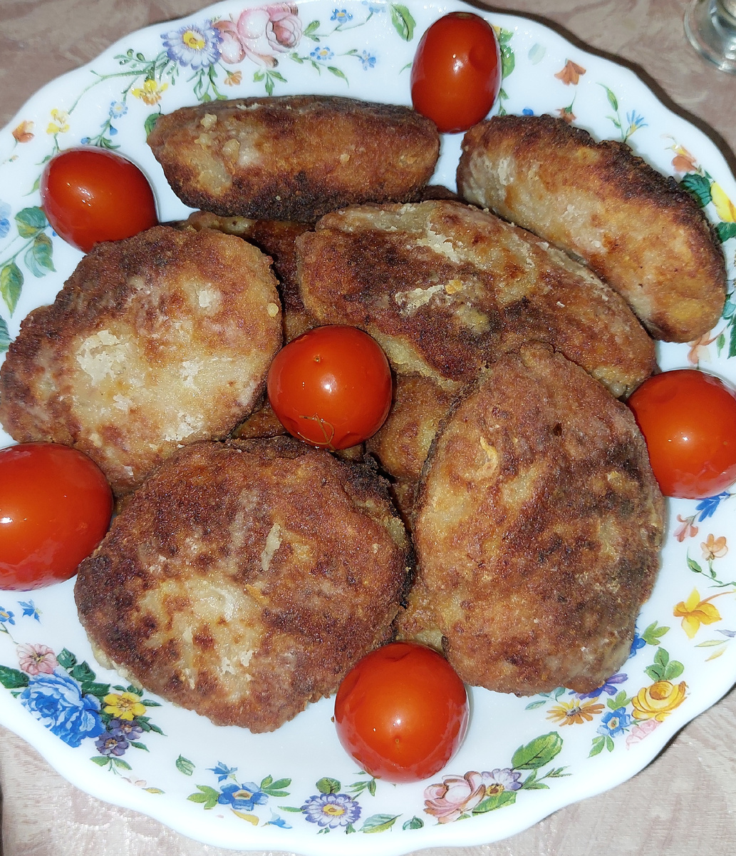 Помидорки для украшения!