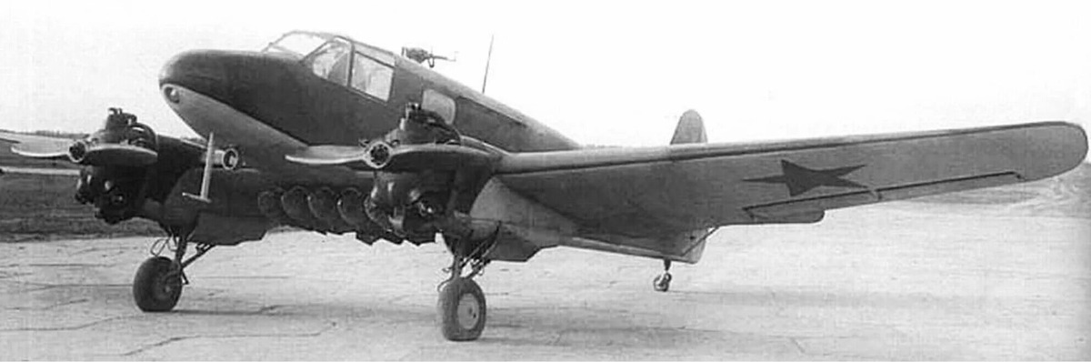 Самолёт Як-6.