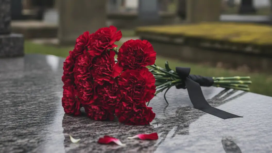    Коллаж ИИ/запрос Царьграда