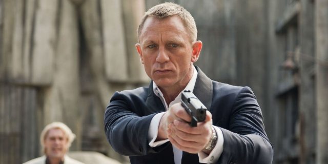    Кадр из фильма «Джеймс Бонд»