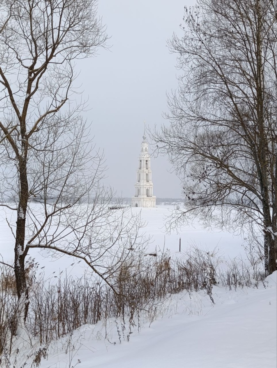 Колокольня Никольского собора.