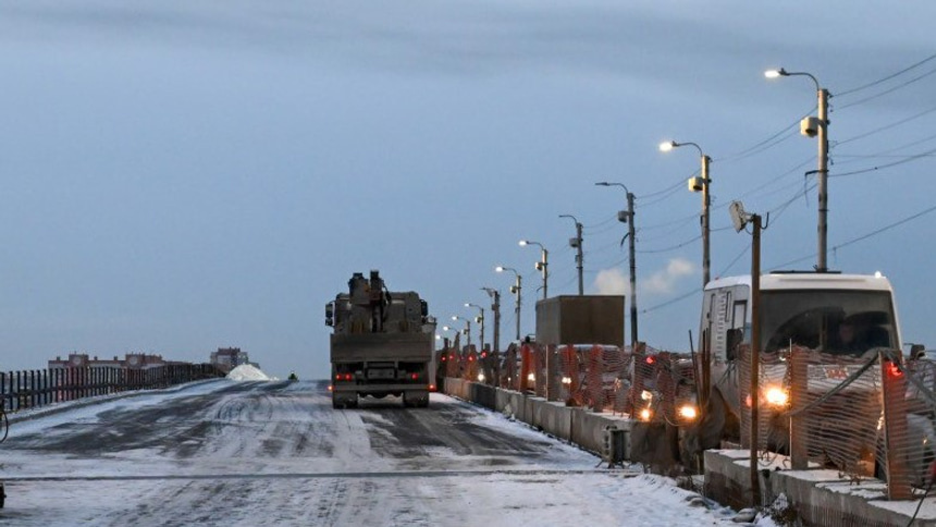 Станет архитектурной доминантой: мост у Телецентра в Омске ремонтируют сразу 100 рабочих