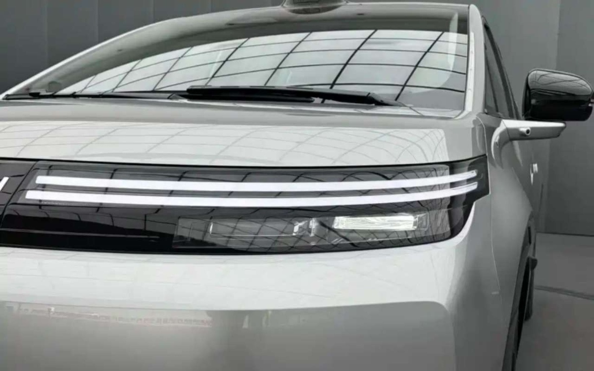    Электрический кроссовер GAC Aion N60 с футуристичным дизайном от Бенуа Жакоба