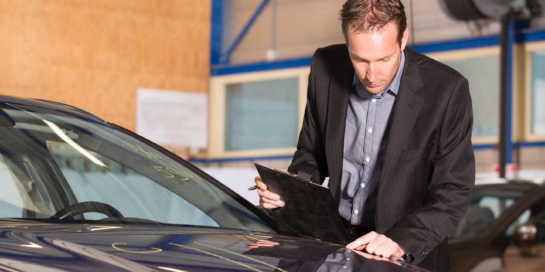 Как правильно выбрать независимого эксперта по авто и не нарваться на подставу от дилера