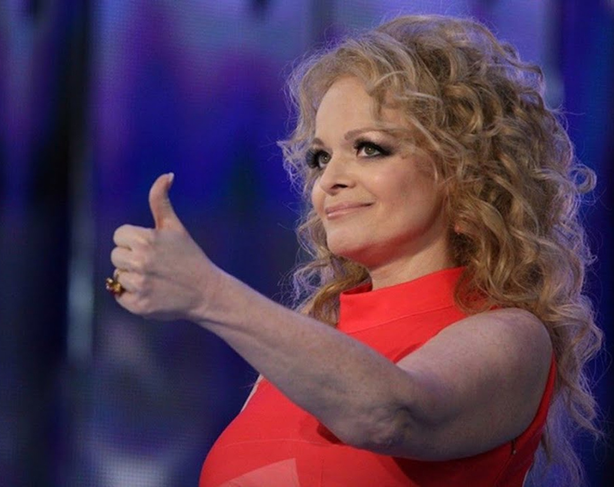 Акт второй: угроза судом и кровная месть