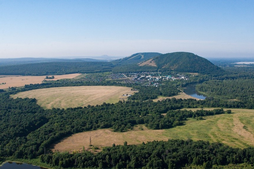 Горы в Китае называют Драконами