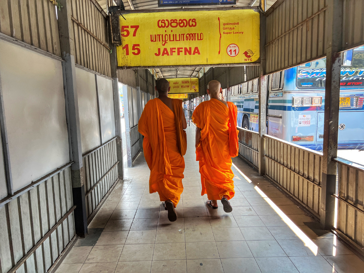 На автовокзале в Коломбо. Фото автора 