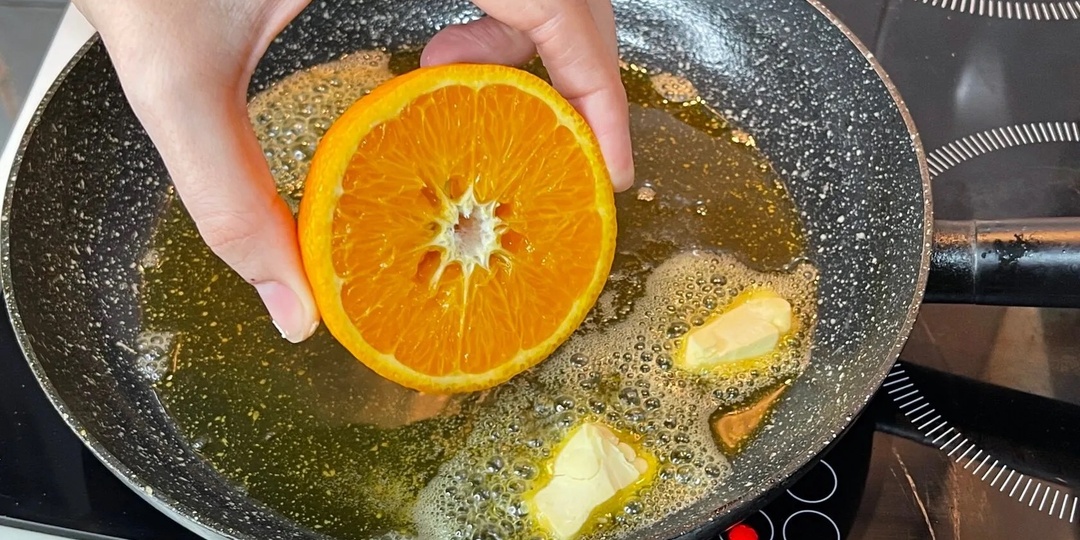 Бросаю апельсин в кипящее масло и получается великолепный десерт к чаю за копейки. Любимое лакомство моих детей. Рецепт