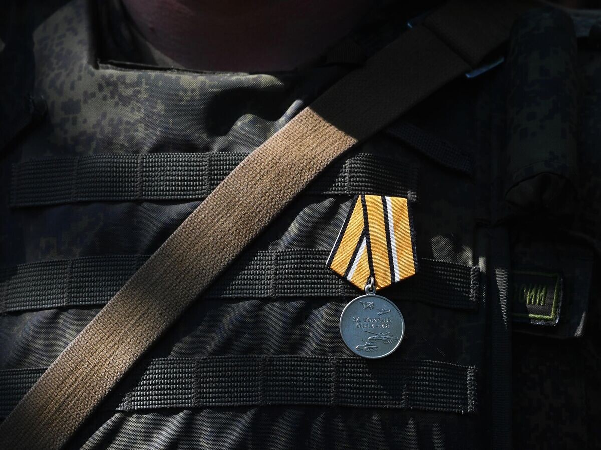    Медаль "За боевые отличия" за проявленный героизм в ходе спецоперации на Украине | © РИА Новости