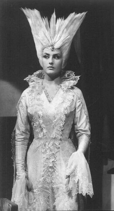    Наталья Климова в образе Снежной Королевы, покорившая сердца миллионов.