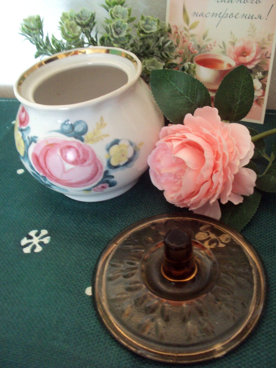 Ты,говорит,слишком прост для меня и вообще,я тебя насквозь вижу.