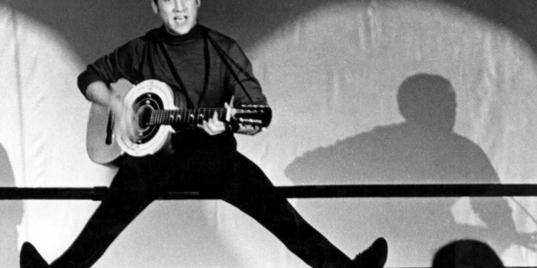 «Не поставят мне памятник в сквере». Монументы в честь Высоцкого возводят по сей день