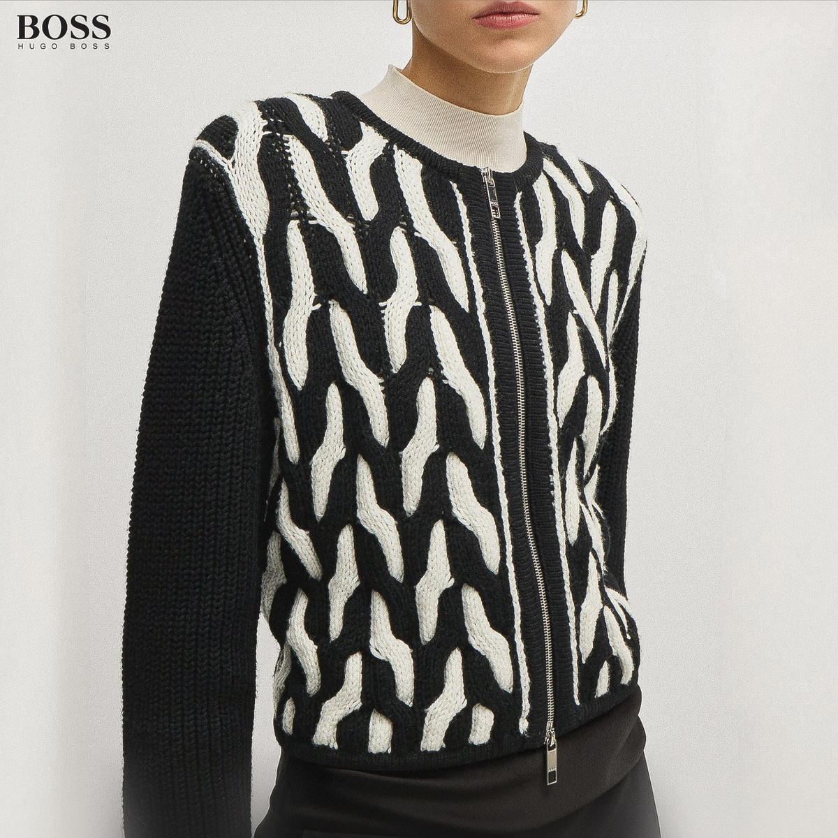 Модель с двухцветными жгутами от BOSS