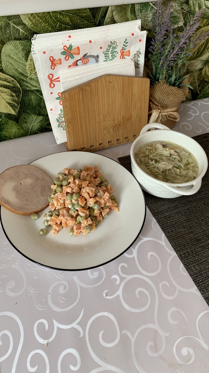 Фото автора канала. Прошу прощения за след от чая на скатерти 🤦🏼‍♀️