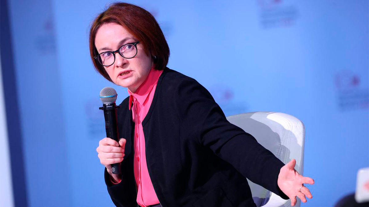 Экономист пояснил, почему деньги с вкладов лучше снять уже в феврале