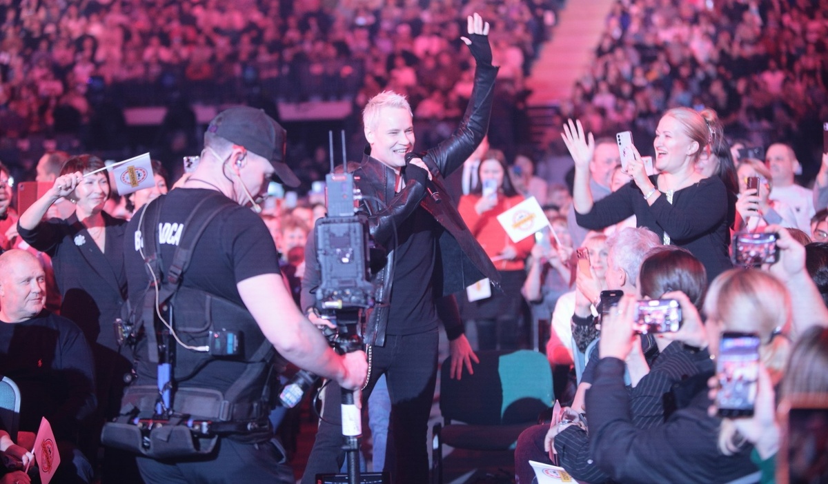 Лучше б Пригожин привел аргумент о мощной силе народной любви, сарафанном радио и магии интернета. Правда всегда убедительнее. Из интернета 