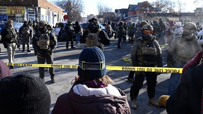 Кадры перестрелки в Миннеаполисе. Обложка © X / TheIndeWire