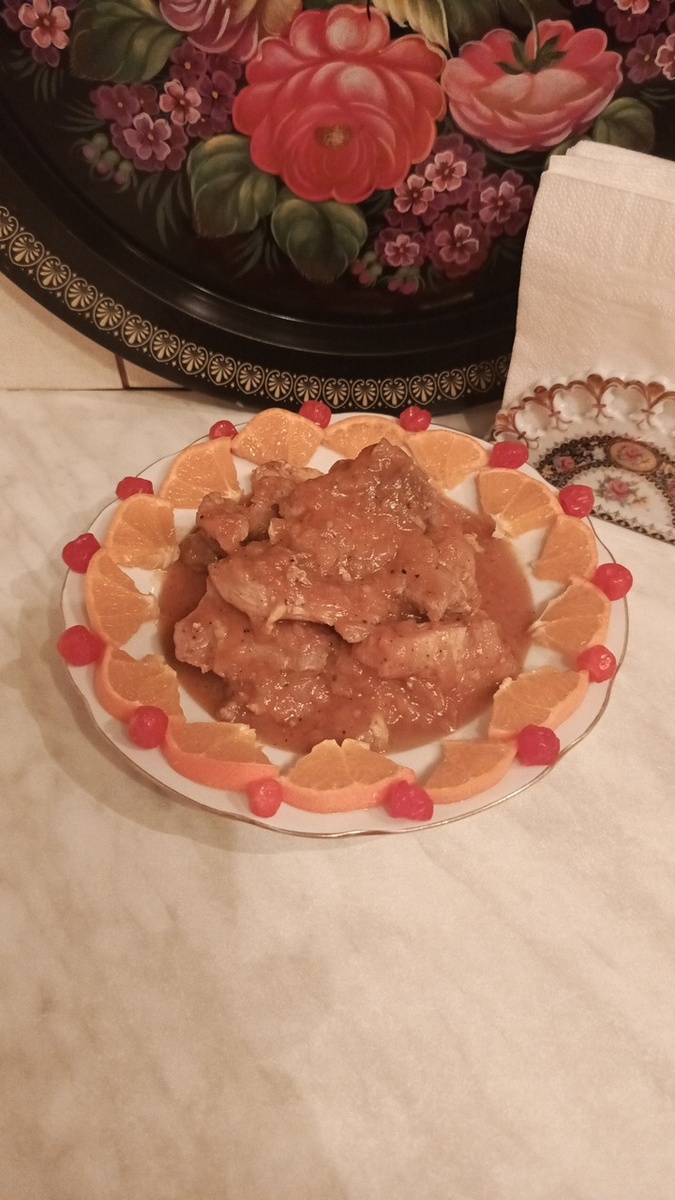 Свинина в томатном соусе. Фото автора.