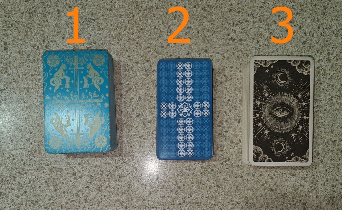 Позиции расклада. Фото автора