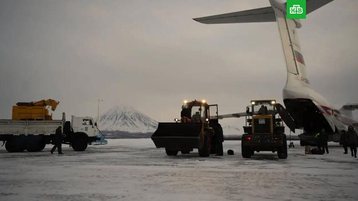    На Камчатку доставили первую партию снегоуборочной техники