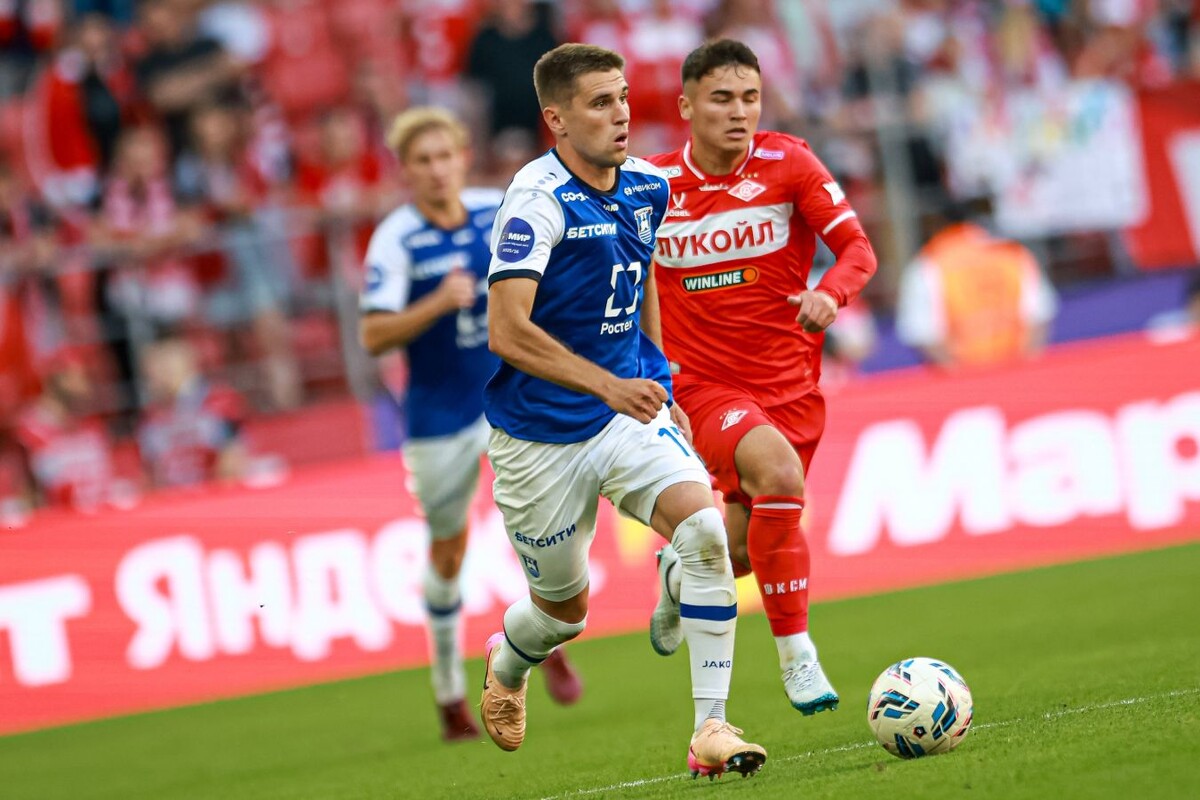 Владислав Саусь