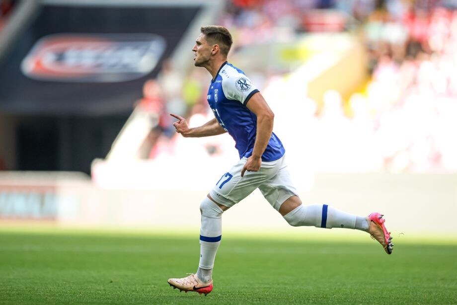 Владислав Саусь