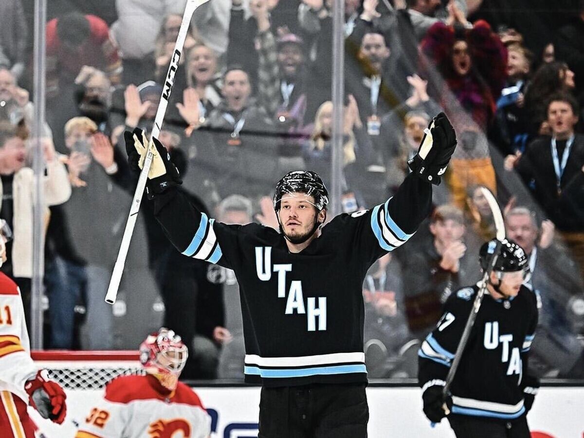    Защитник клуба НХЛ "Юта" Михаил Сергачев | © Соцсети клуба НХЛ "Юта"